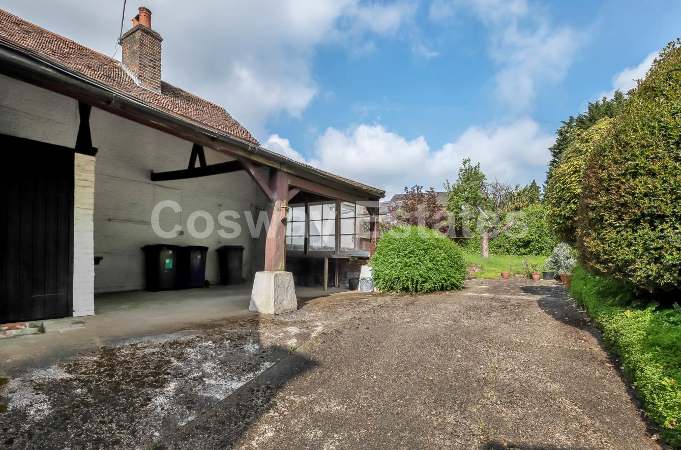 Highwood Hill, Mill Hill